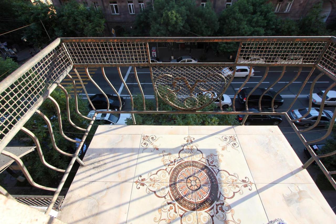 Amiryan street 1 bedroom Deluxe apartment With Balcony AM104 Jerevan Buitenkant foto