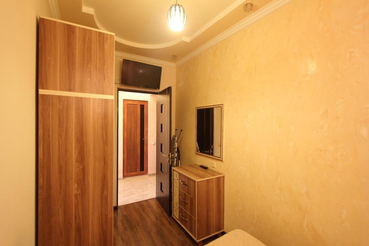 Amiryan street 1 bedroom Deluxe apartment With Balcony AM104 Jerevan Buitenkant foto